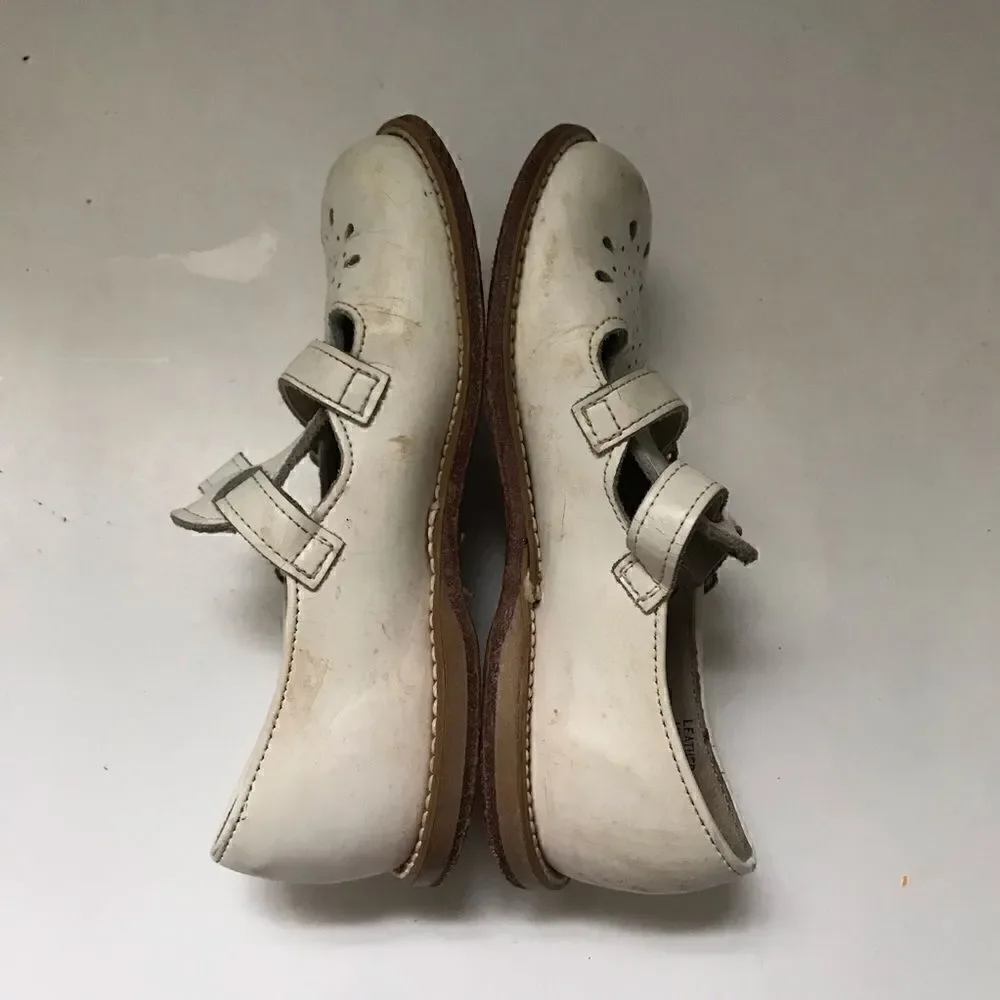 Vintage white leather Mary Jane double buckle shoes